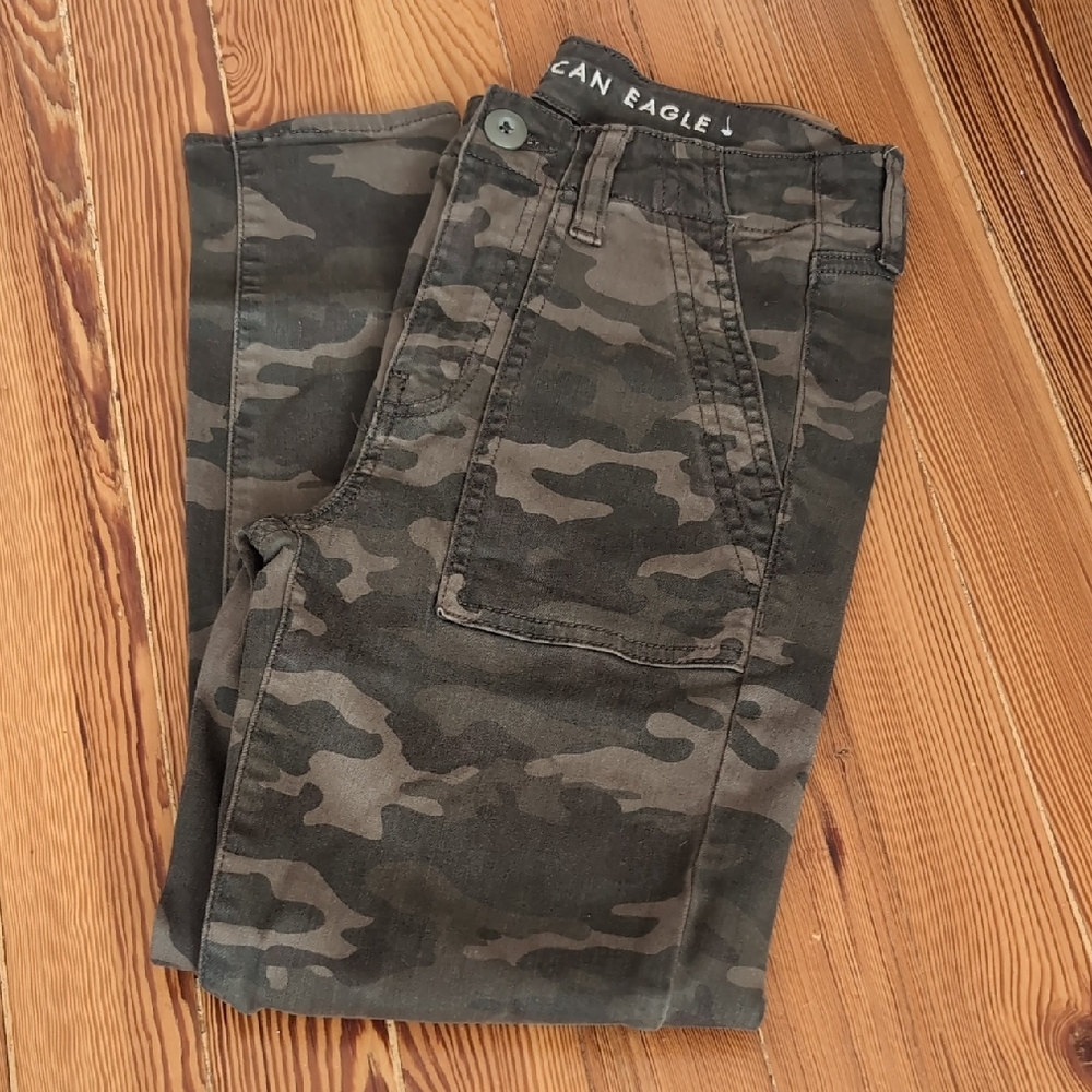 American Eagle Camouflage Stretch Pants